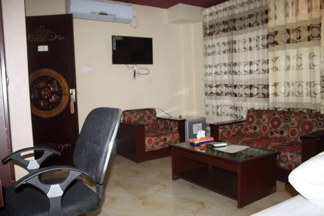 78 Firoza Inn Дакка Экстерьер фото