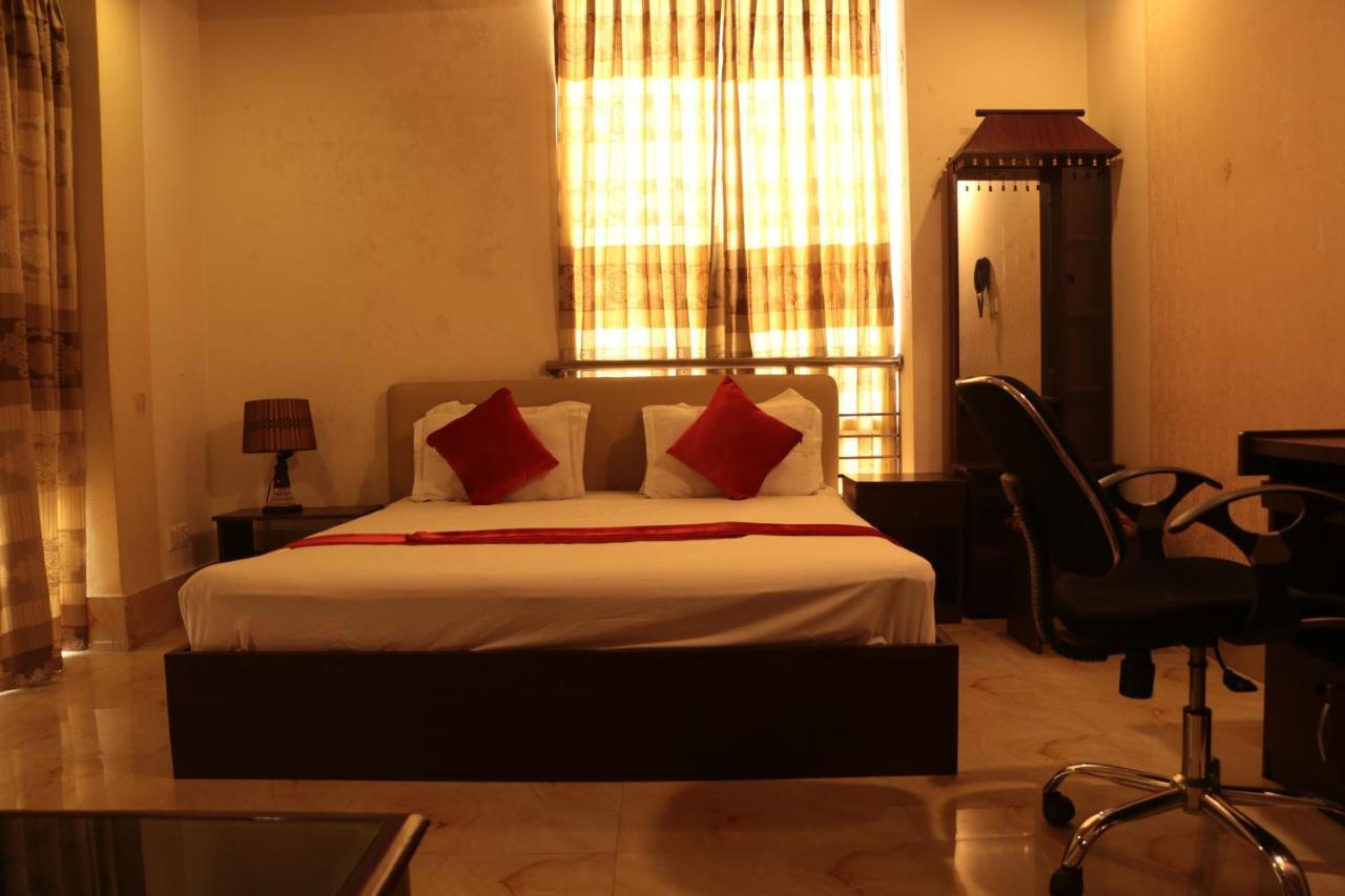 78 Firoza Inn Дакка Экстерьер фото